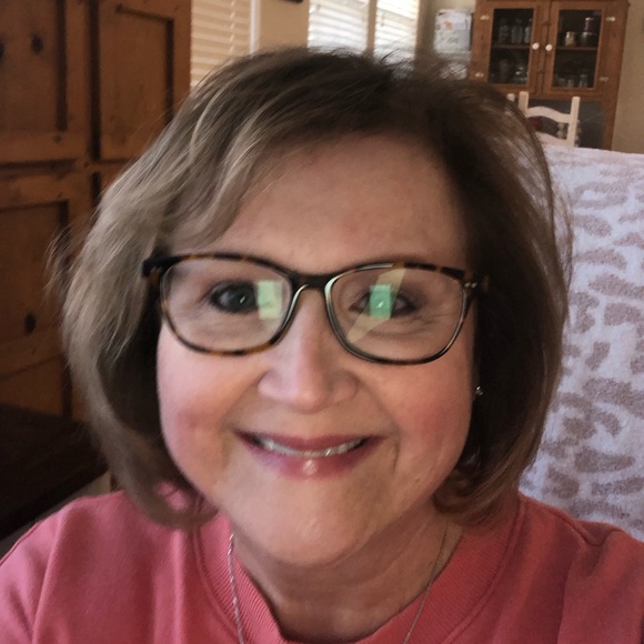 Meet your Posher, Sheri - Picture 2 of 3